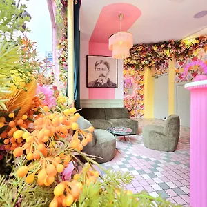 La Petite Rosa Hotel